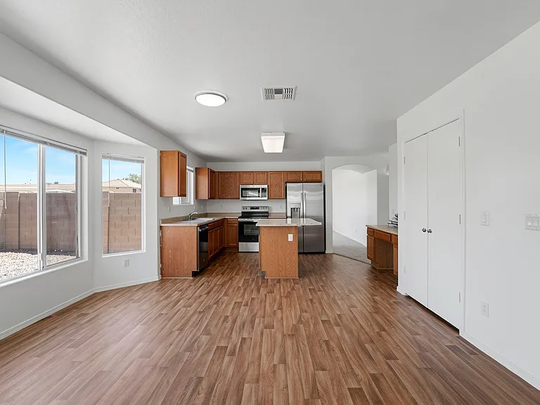7552 W Nicolet Ave — Photo 15