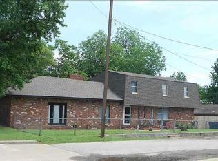 821 W Moses St, Cushing, OK 74023