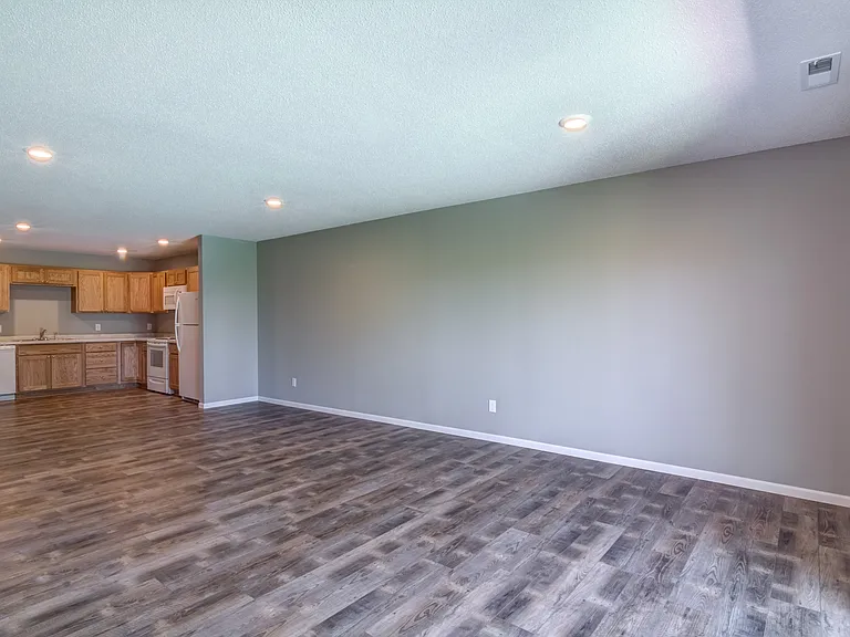 1657 Gunston Dr #B — Photo 2
