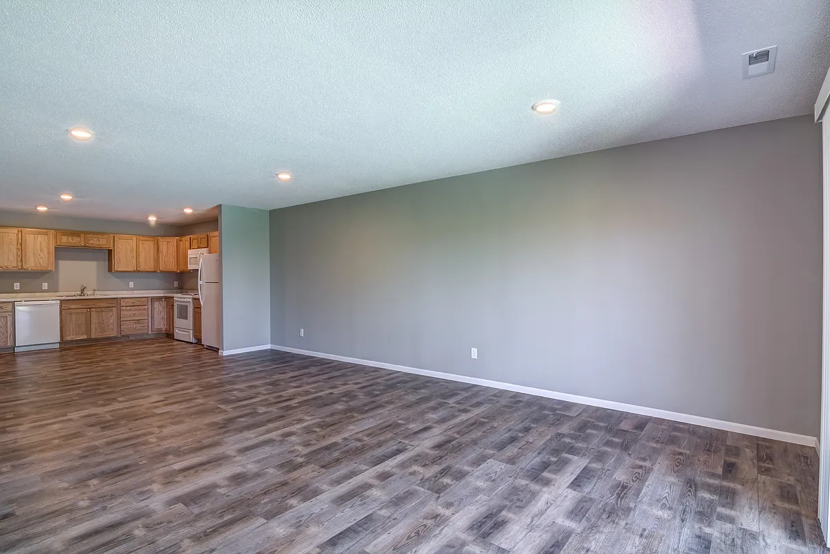 Building Photo - 1657 Gunston Dr #B