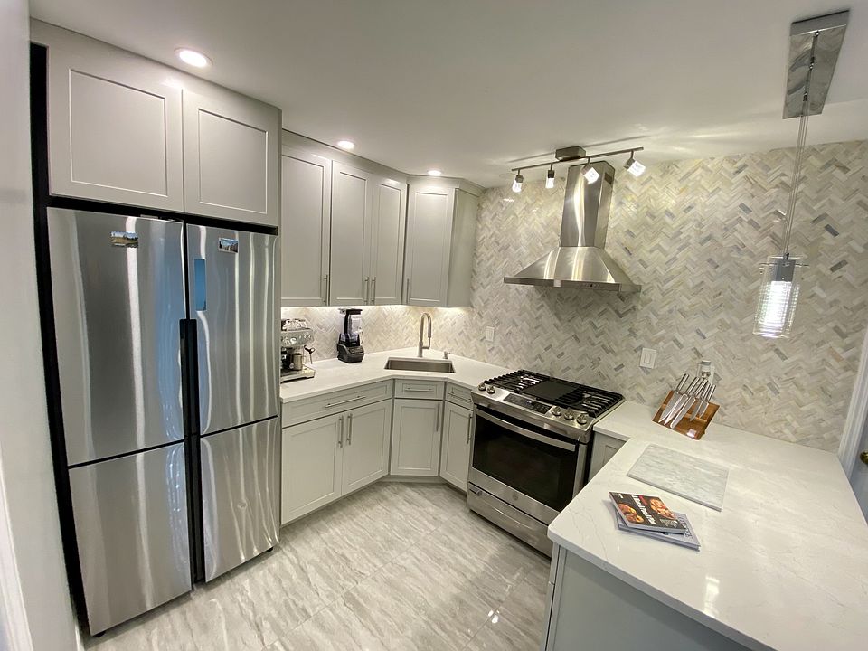 1st image of 155 Frederic St #1