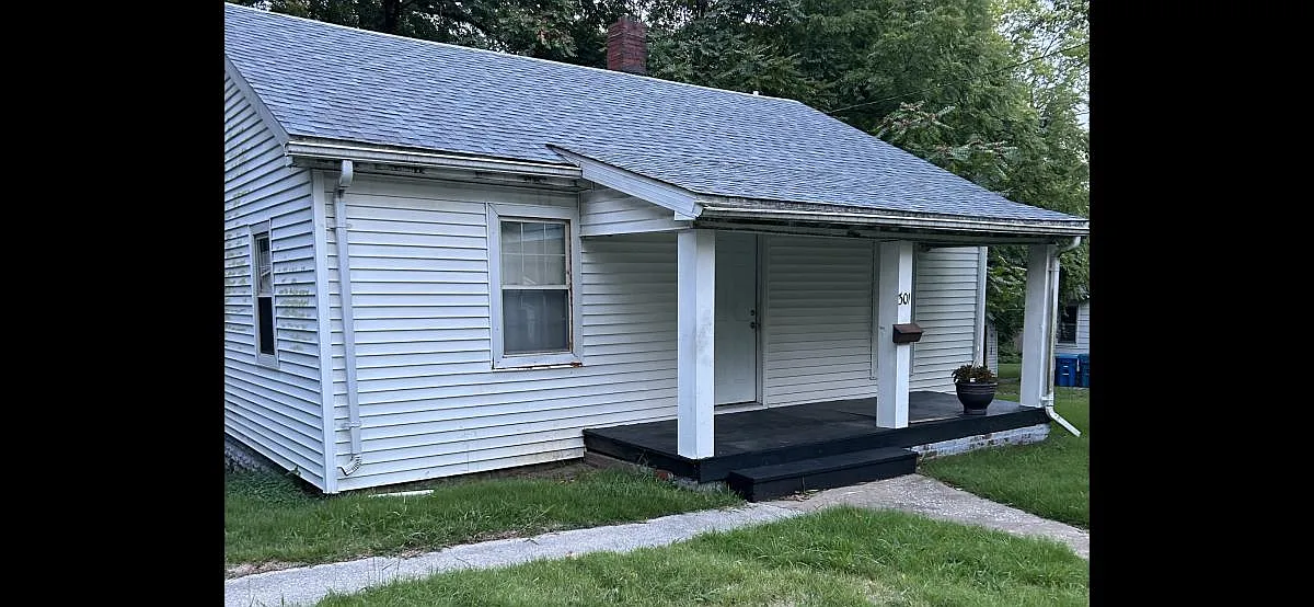 301 Lampert St photo 1