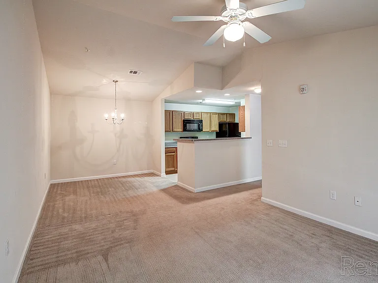 Holston Ridge Apartments — Photo 18