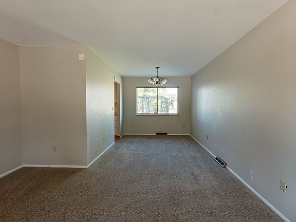 3rd image of 13675 W 67th Cir