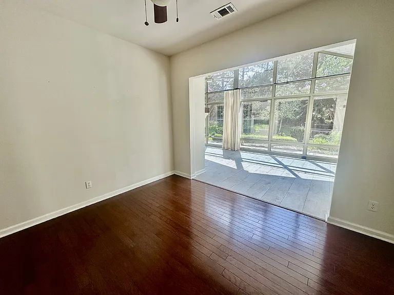 120 Spring Beauty Dr — Photo 14