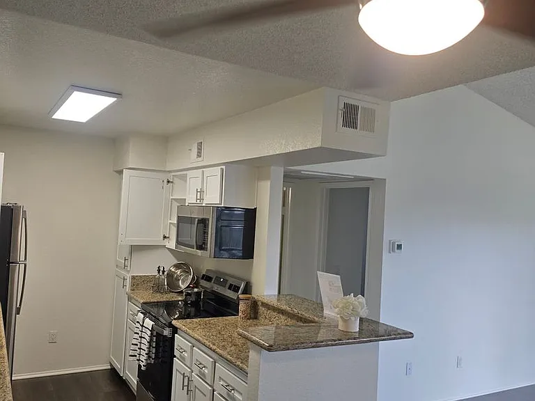 Waterstone Alta Loma Apartments — Photo 75