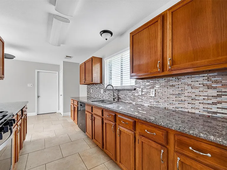 3218 Tynemeadow Ct — Photo 17