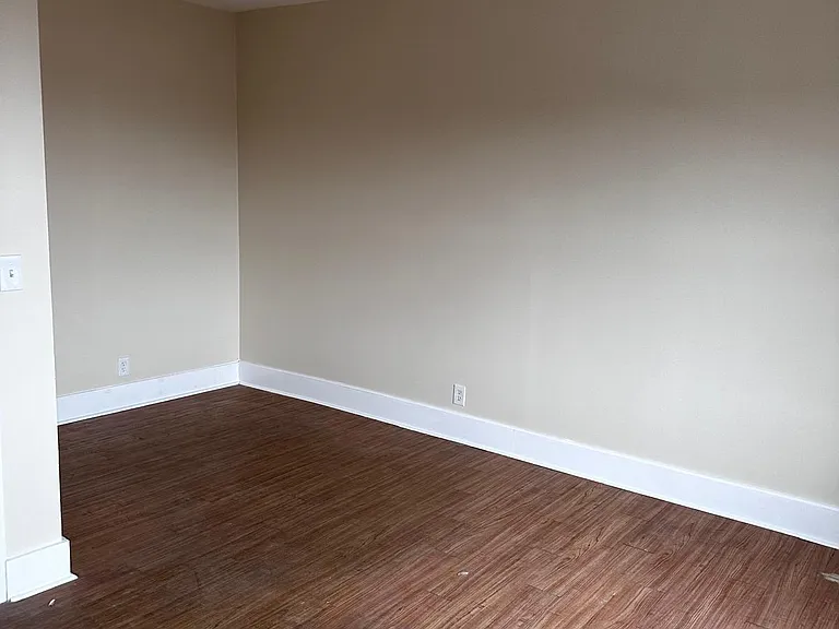 4626 Furman Ave — Photo 3