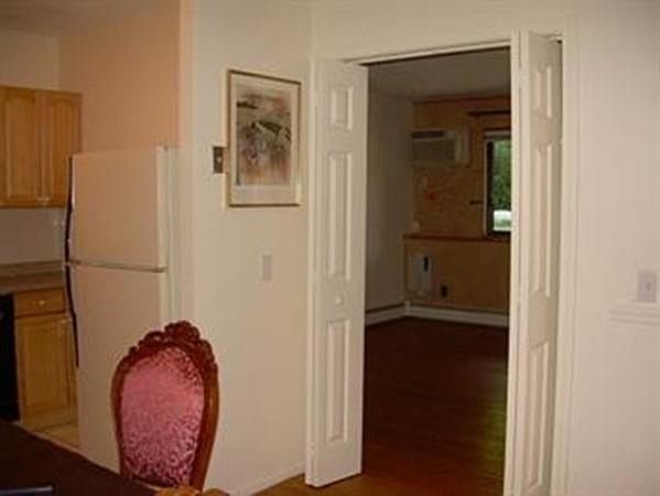 2nd image of 11 Davis Rd APT A10