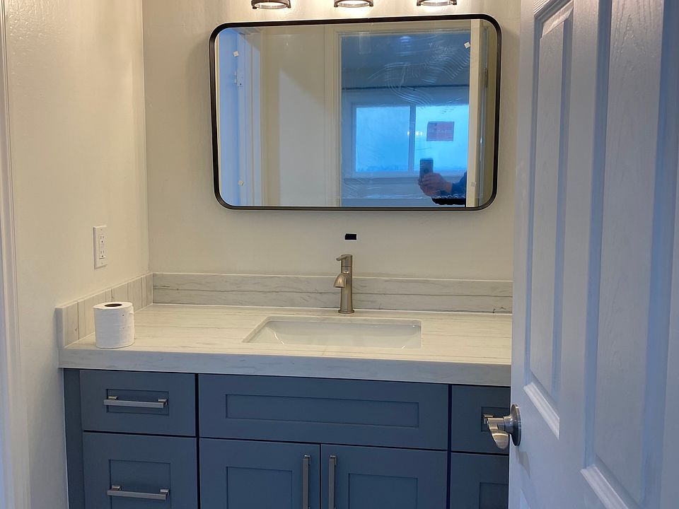 1st image of 656 Belladonna Ct