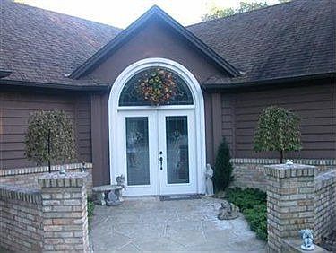 2nd image of 8301 Pine Hill Dr