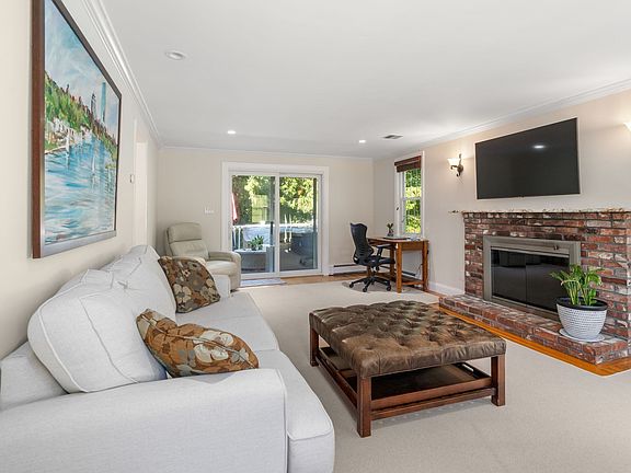 3rd image of 56 Country Ln