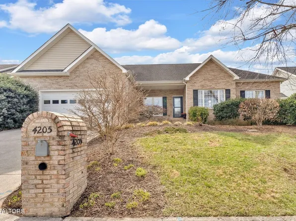 4205 Roderick Ct, Kingsport, TN 37663