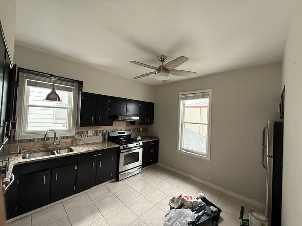 185 Laurel Ave #2