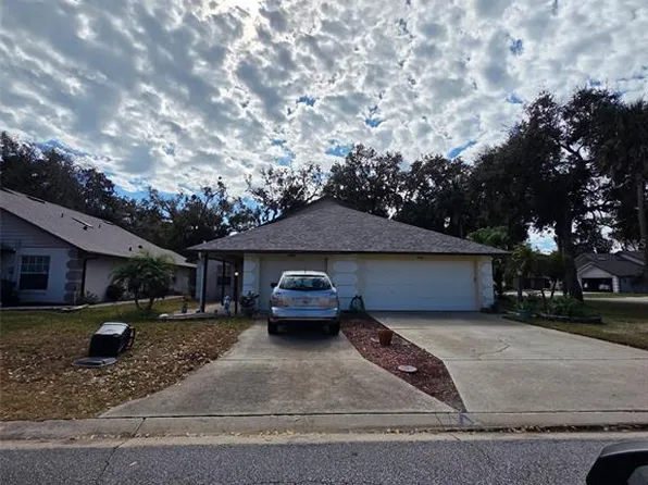 860 Brimfield Ct, Port Orange, FL 32127