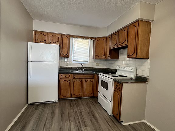 5th image of 717 S Prairie St #3