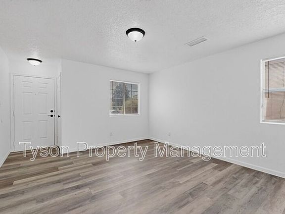 3rd image of 10339 Vendaval Ave NW