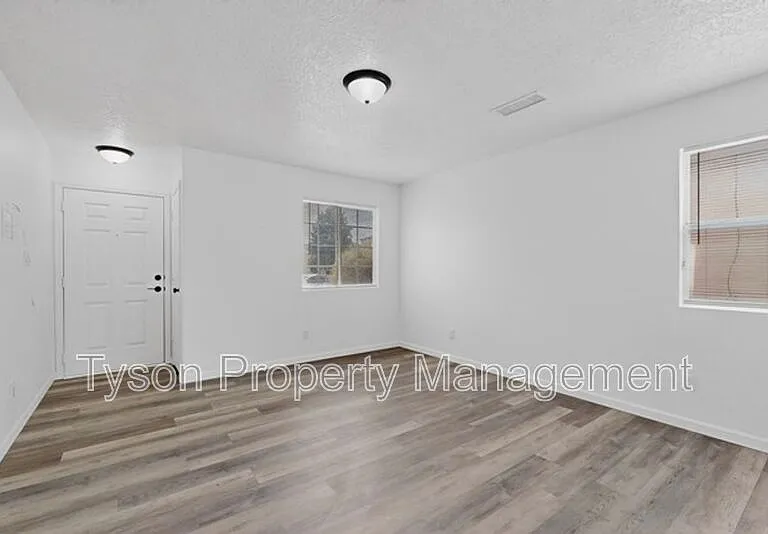 10339 Vendaval Ave NW — Photo 3