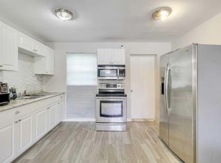 1325 W 32nd St, Riviera Beach, FL 33404