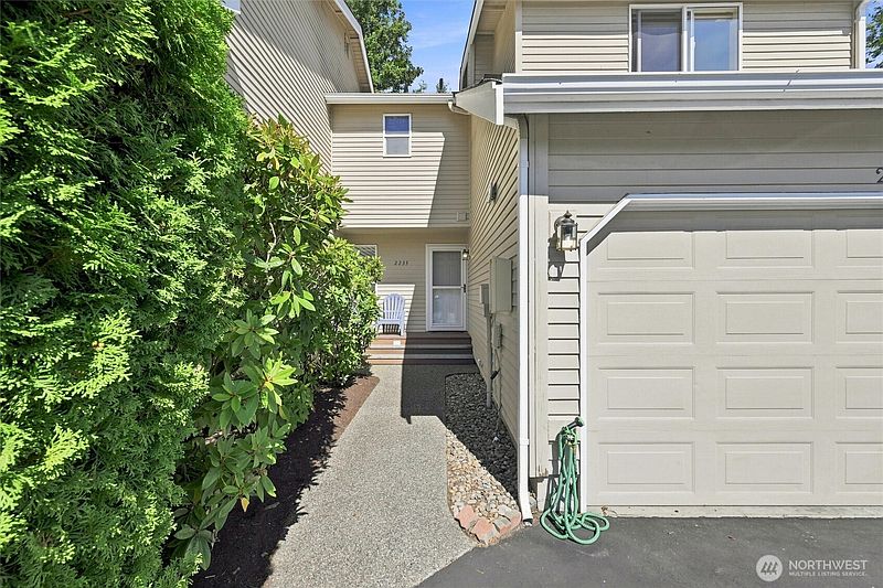 2nd image of 2233 E Birch Street