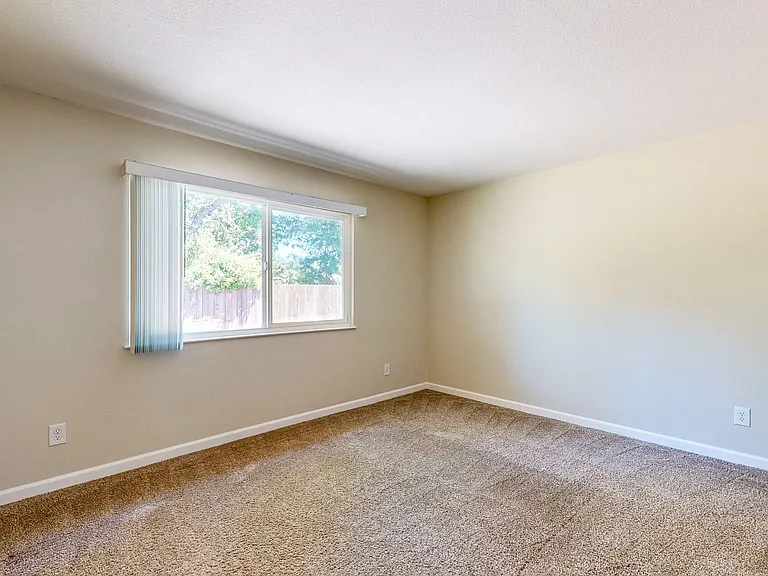 2146 Rivera Dr — Photo 47