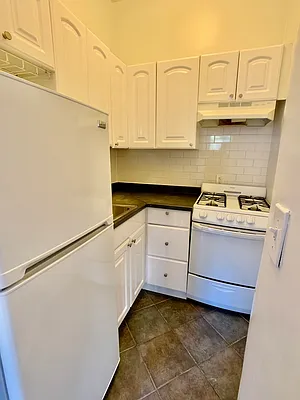 Rented by J & L Holding Corporation | media 10