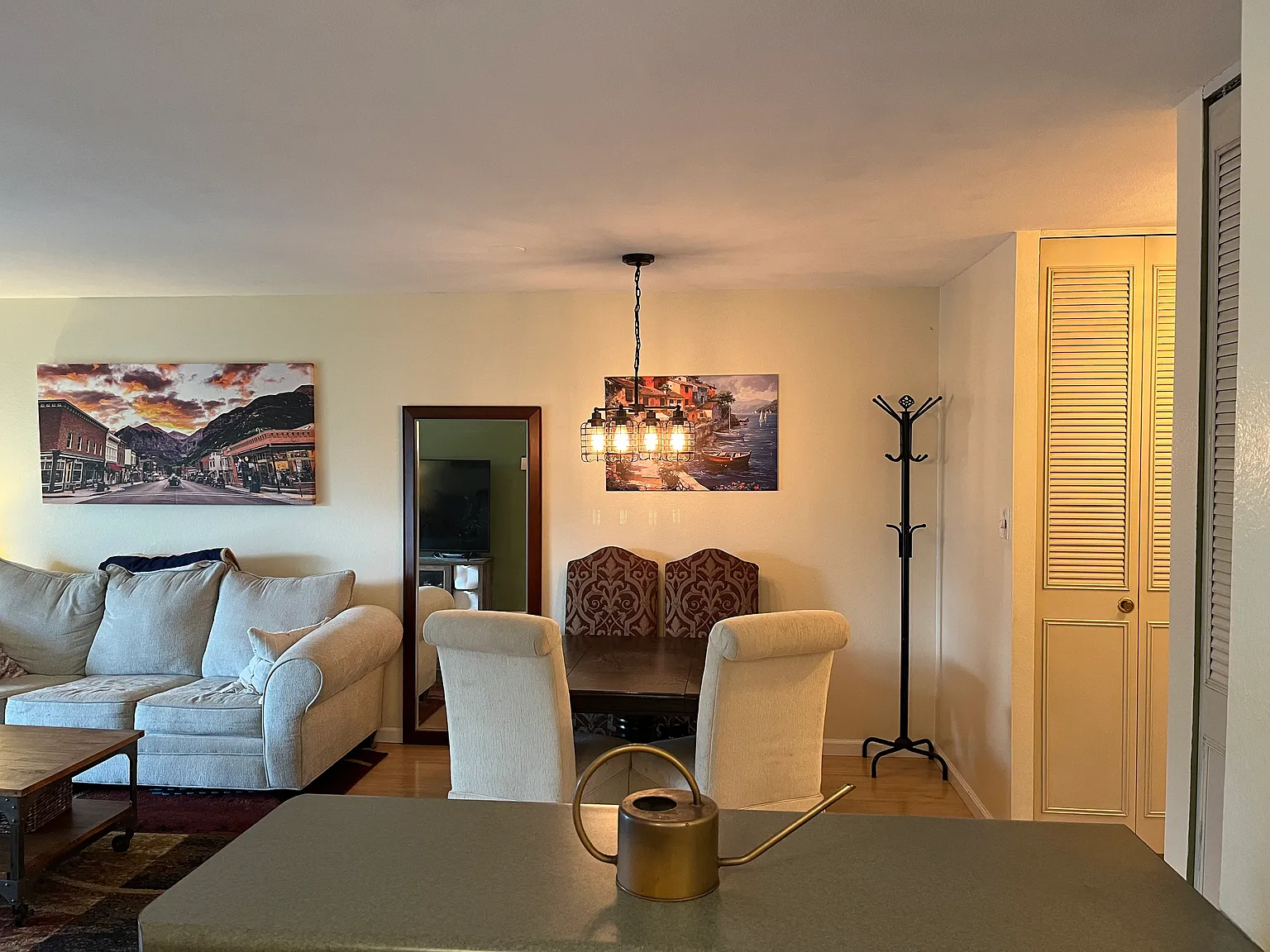 2 bed, 827 sqft, $2,700 — Photo 4