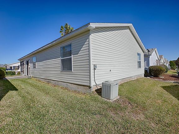 4th image of 2820 Burgos Dr