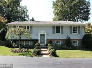 5908 River Rd, Bethesda, MD 20816