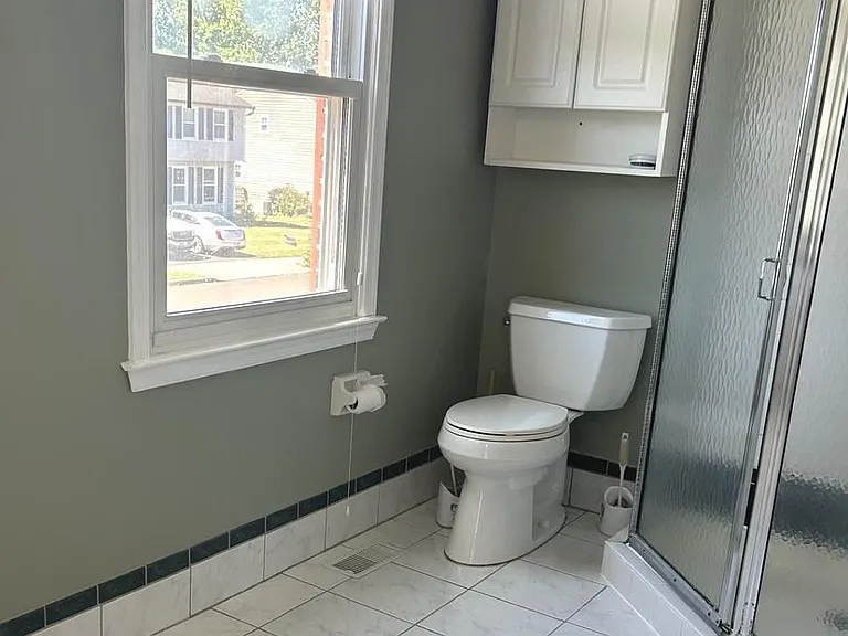 1321 Butterfield Ln — Photo 9