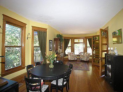 5th image of 225 E Cossitt Ave