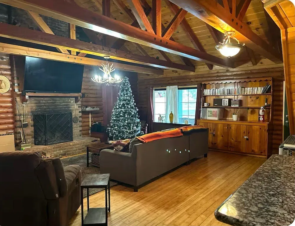 2 bed, 1200 sqft, $2,600 — Photo 4