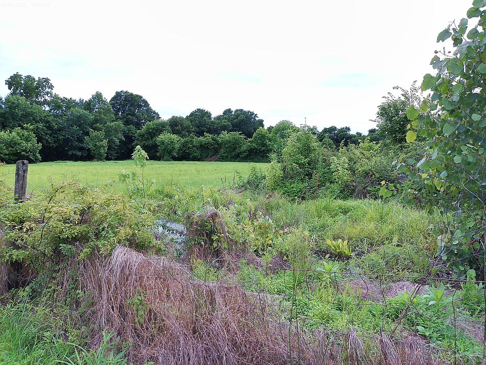 1st image of 2650 Old Landing Rd