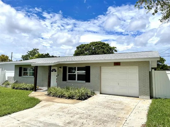 10822 109th Ln, Seminole, FL 33778