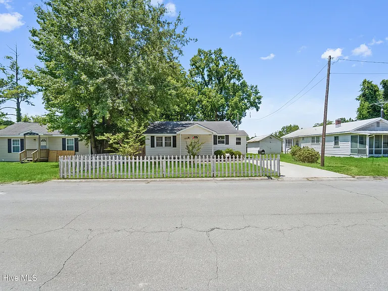 127 Moosehart Ave — Photo 17
