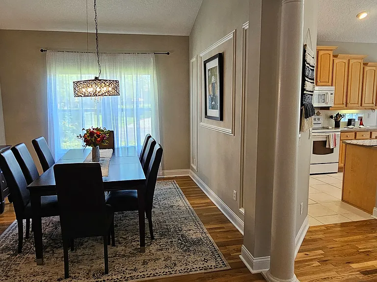212 Island Green Dr — Photo 7