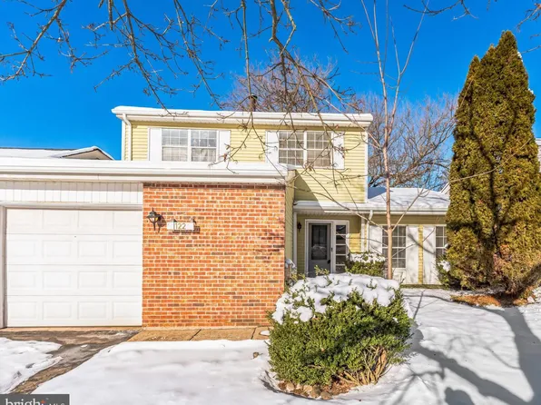 122 Canterbury Ct, Newtown, PA 18940