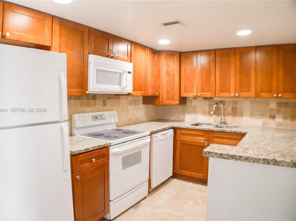 733 SE 1st Way APT 206, Deerfield Beach, FL 33441