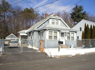 22 Blanding St, Springfield, MA 01151