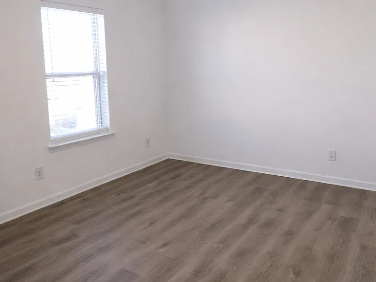 College Place Apartments — Photo 23