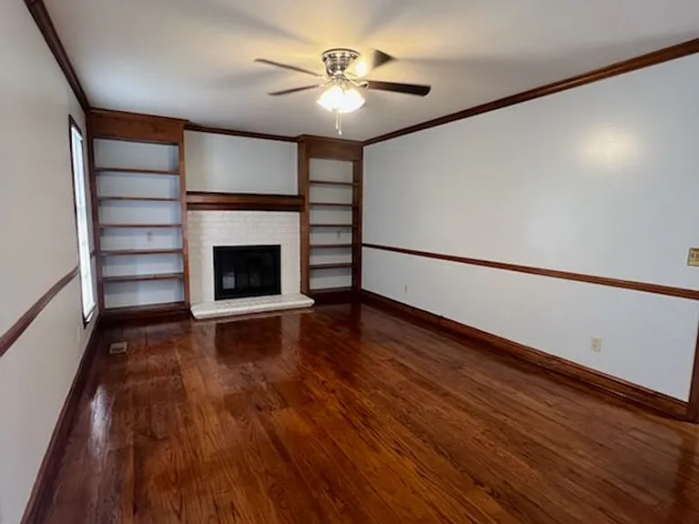 417 N Ebenezer Rd — Photo 6