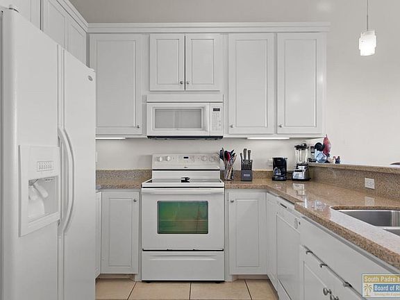 3rd image of 2700 Gulf Blvd #303