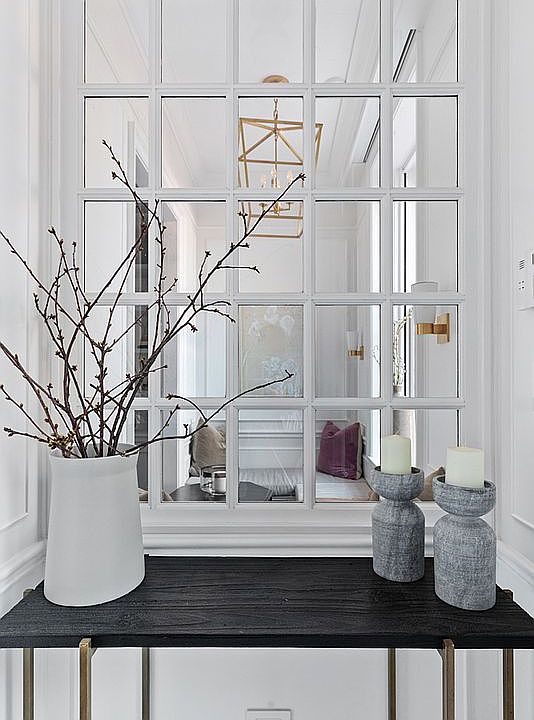 1st image of 10 Bank St Unit Townhouse