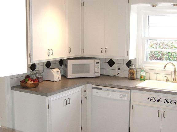New dishwasher and sink