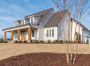 18 Simply Country Ln, Lillington, NC 27546
