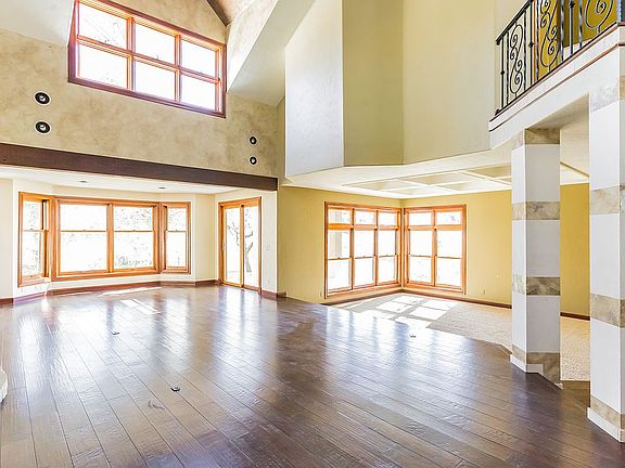3rd image of 38080 Bear Canyon Dr