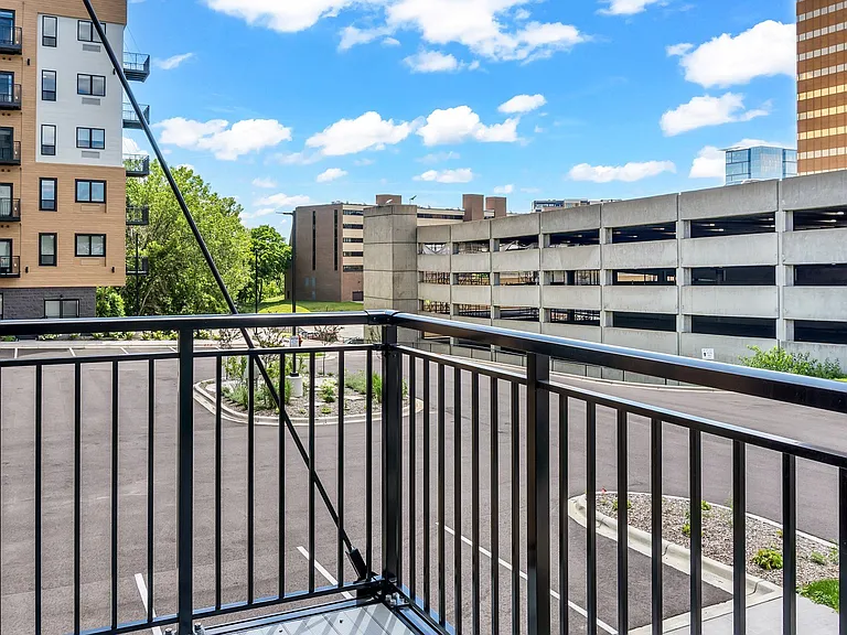 Hemlock | 2 BR
