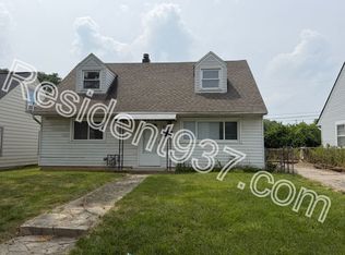 1047 Blakley Dr, Dayton, OH 45403
