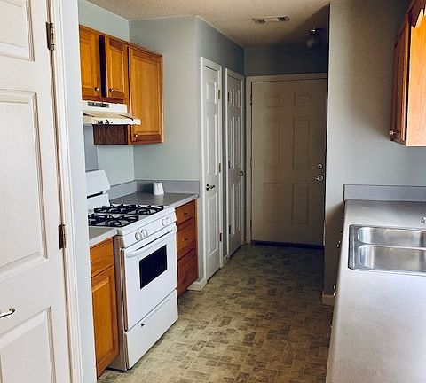 4th image of 3503 W 11th Ave