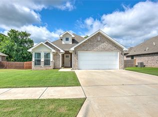 2519 Westbrook Loop, Pea Ridge, AR 72751